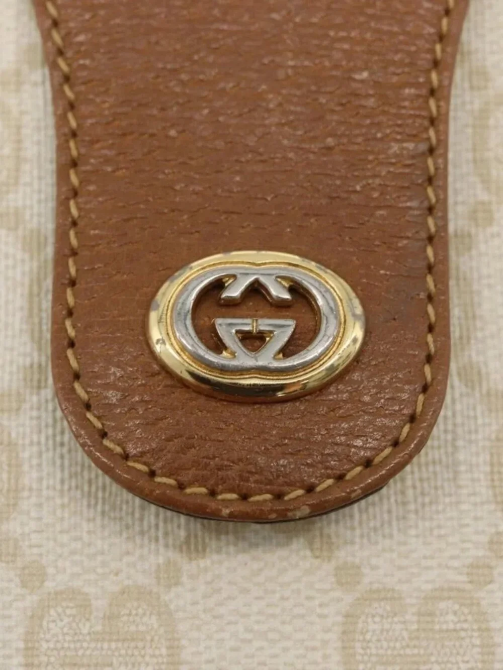 GUCCI GG Supreme Shoulder Bag PVC White Gold 116 02 076 Auth